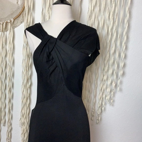 Victoria Beckham NWT Black Twist Drape Fitted Dress Size Small - Picture 2 of 15